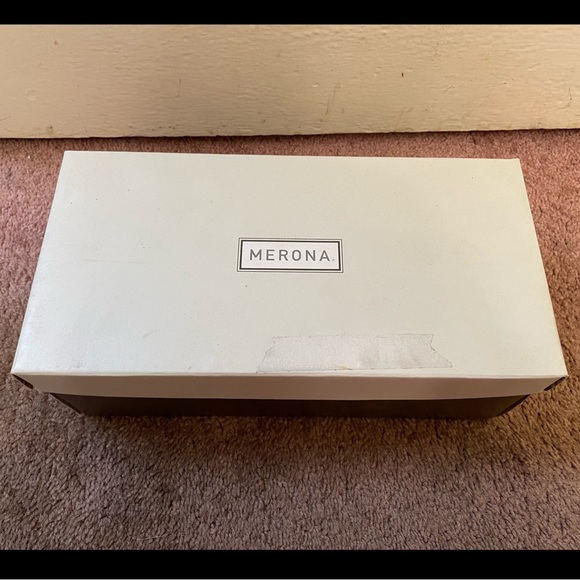 Target - Merona: Black Pointy Toe Kitten Heels - Picture 2 of 12